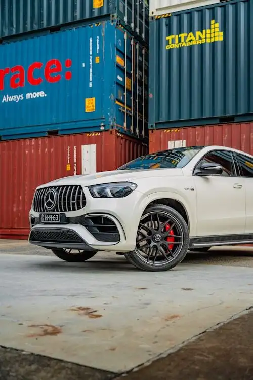 استكشاف أعلى مرسيدس-AMG نماذج مصممة خصيصا دول مجلس التعاون الخليجي أنماط الحياة مزج الفخامة والأداء والابتكار. اكتشاف الكمال AMG على الطرق الخاصة بك!